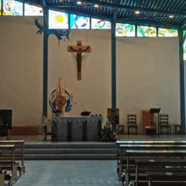 Interno parrocchia San Pio X Loano