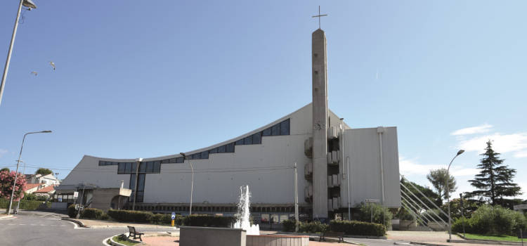 Foto esterno Chiesa San Pio X